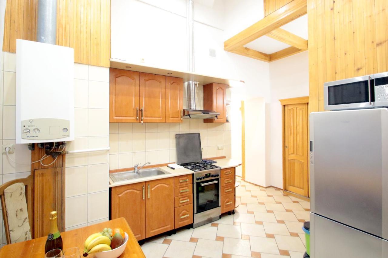 Pro Apartments 12213 Львов Экстерьер фото